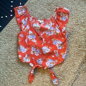 Cute American Eagle Top- floral -M